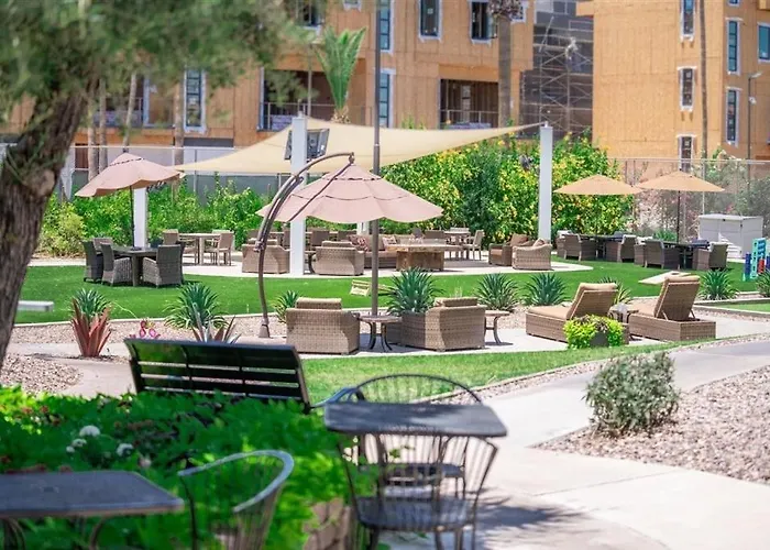 Scottsdale's Premium Short Term Getaway, Fully Furnished 1 Bedroom Homes, Free Golf, Cable, Utilities, Wi-fi, Parking, Pool, And Bike Trails- Unit 112 Apts Apartament *
