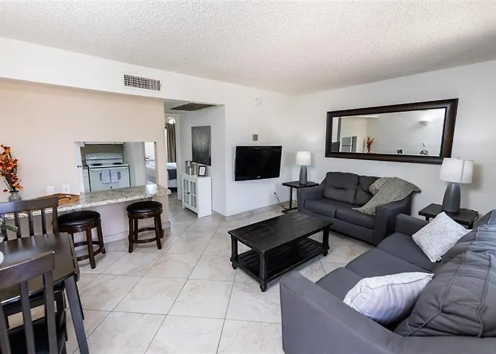Scottsdale's Premium Short Term Getaway, Fully Furnished 1 Bedroom Homes, Free Golf, Cable, Utilities, Wi-fi, Parking, Pool, And Bike Trails- Unit 112 Apts Scottsdale