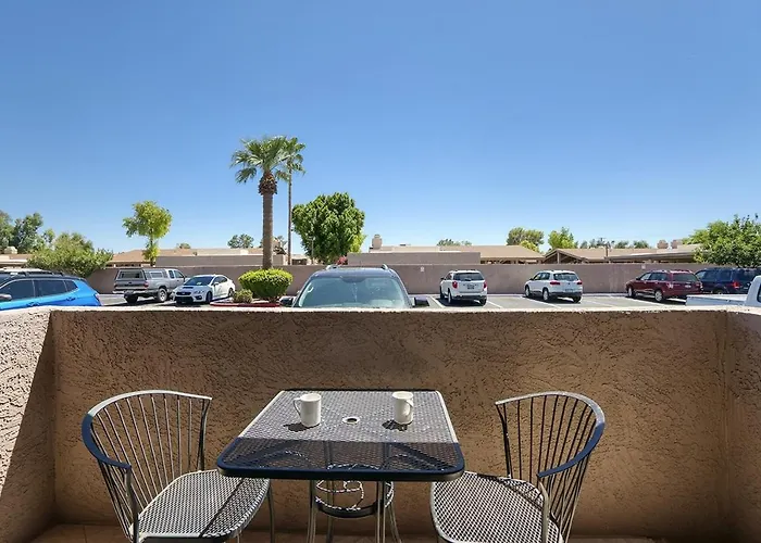 Apartament Scottsdale's Premium Short Term Getaway, Fully Furnished 1 Bedroom Homes, Free Golf, Cable, Utilities, Wi-fi, Parking, Pool, And Bike Trails- Unit 112 Apts Scottsdale