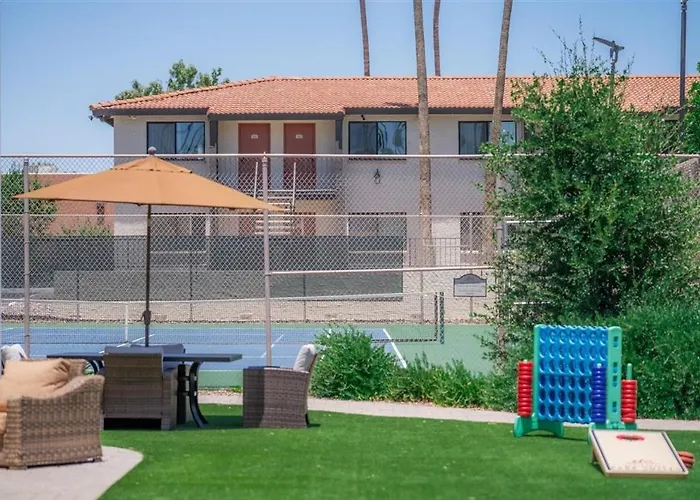 Scottsdale's Premium Short Term Getaway, Fully Furnished 1 Bedroom Homes, Free Golf, Cable, Utilities, Wi-fi, Parking, Pool, And Bike Trails- Unit 112 Apts Scottsdale
